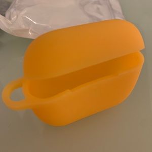 Airpods Pro Case Orange Glow in the dark NEW